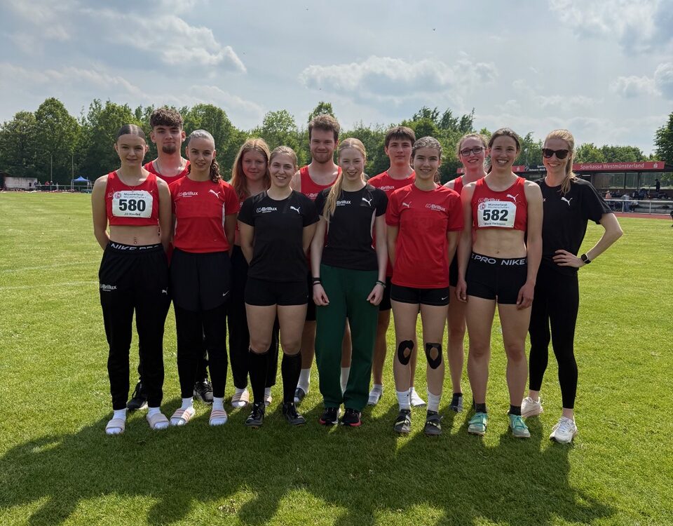 v.L.: Jill Haudek, Enno Kreimer, Jenna Haudek, Eva Deitmaring, Franzi Lenz, Felix Uhlenbrock, Jula Deiters, Max Wolgast, Julia Stoyke, Nadine Arning, Marie Hellmann, Fenja Gude